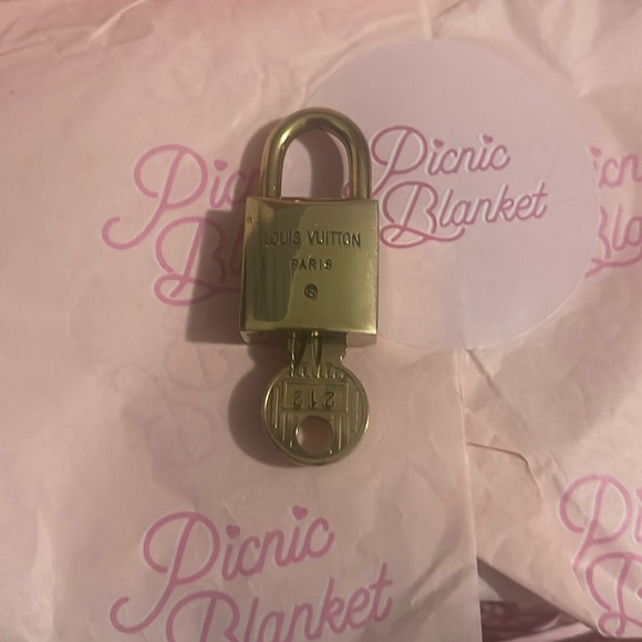 Vintage Louis Vuitton Lock & Key #212 - Picture 2 of 3